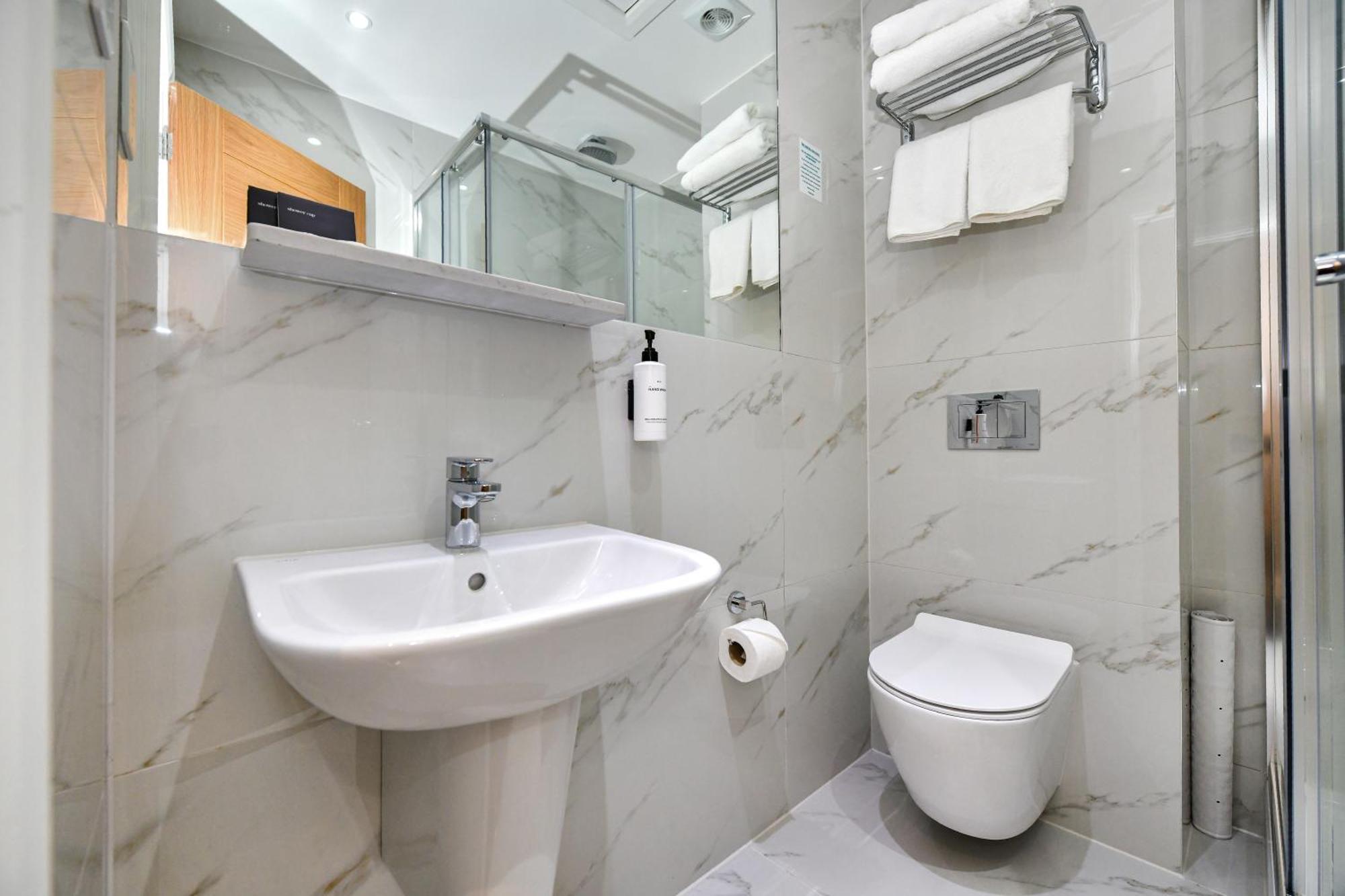 Queens Park Premier London Hyde Park Экстерьер фото