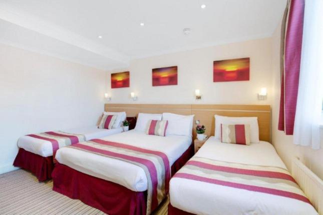 Queens Park Premier London Hyde Park Экстерьер фото