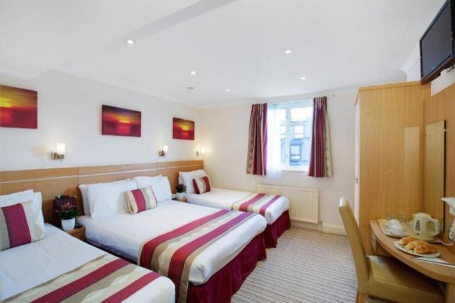 Queens Park Premier London Hyde Park Экстерьер фото